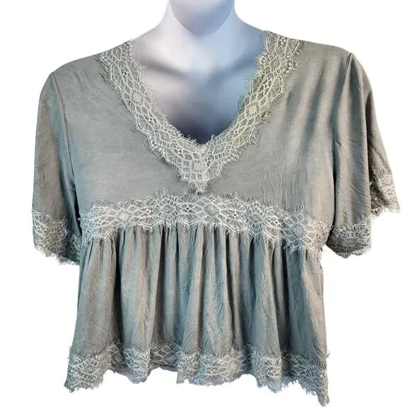 POL BOHO Cropped Blouse Short Sleeves Deep V-Neck Feathered Lace Gray Large NEW - Picture 11 of 15